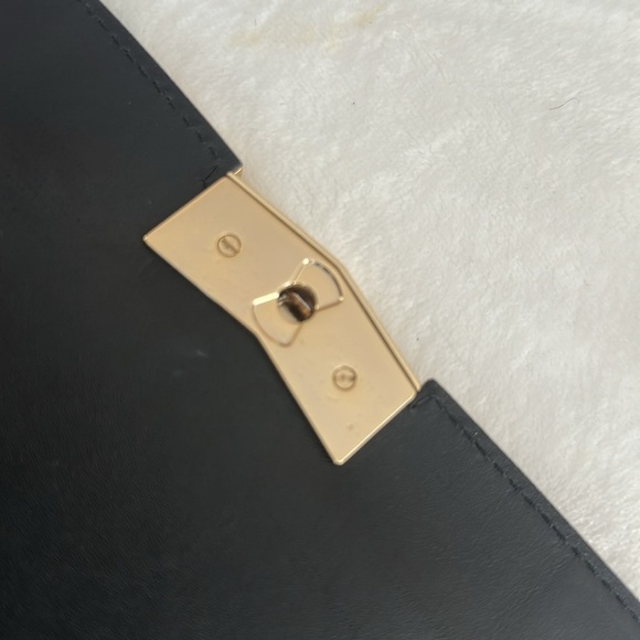 Bruno Magli Pink Snake Skin Embossed Shoulder Bag - Picture 12 of 12